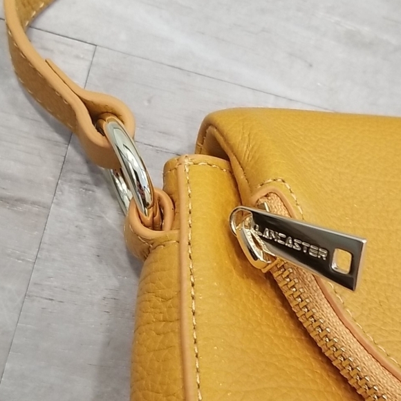 💕LANCASTER PARIS💕 Dune Shoulder Bag Saffron - Picture 10 of 16
